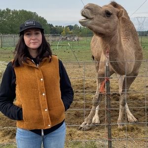 Meet your Posher, Gia